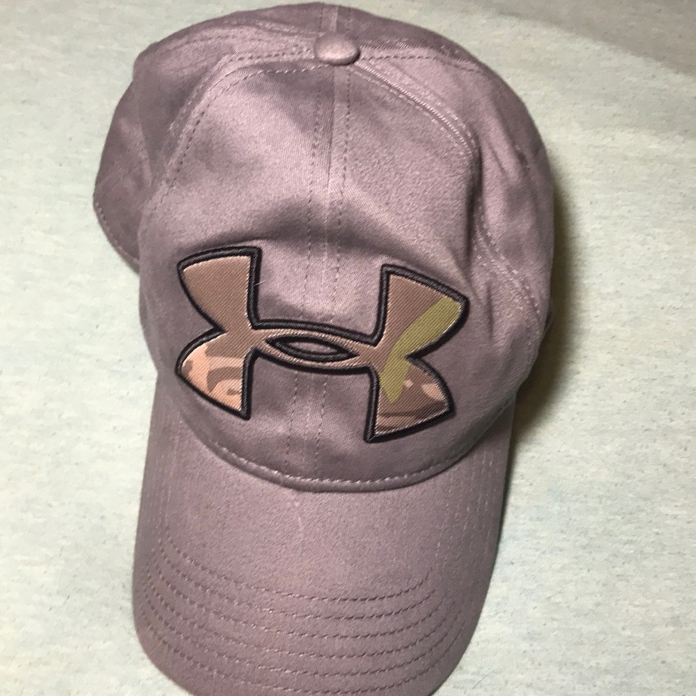Under Armour hat